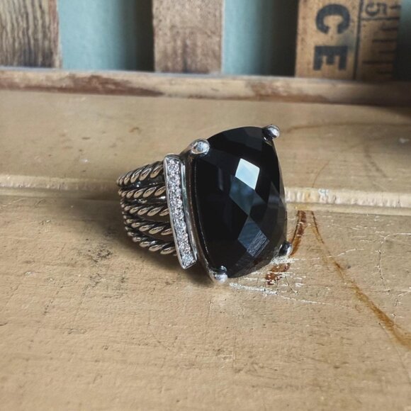 David Yurman Sterling Silver Wheaton Ring 16x12mm Black Onyx and Diamonds Size 6 - Picture 1 of 7